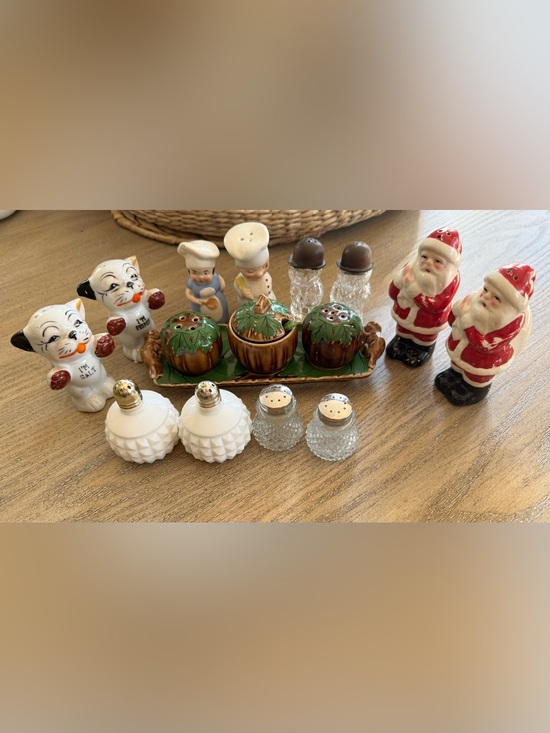 Other - ✨Vintage S&P Shaker LOT- Some Rare Ones✨